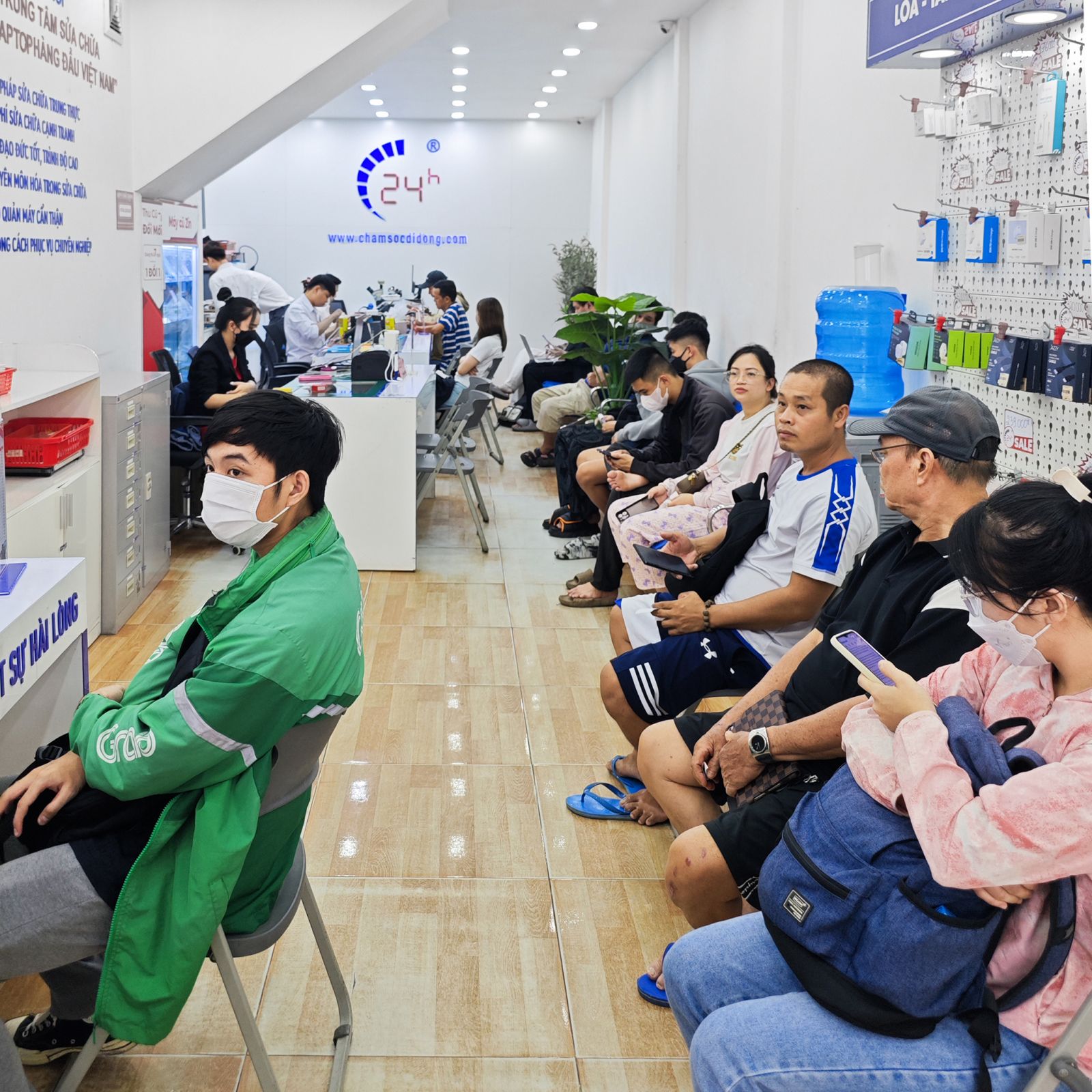 Thay Camera iPhone 14 Pro