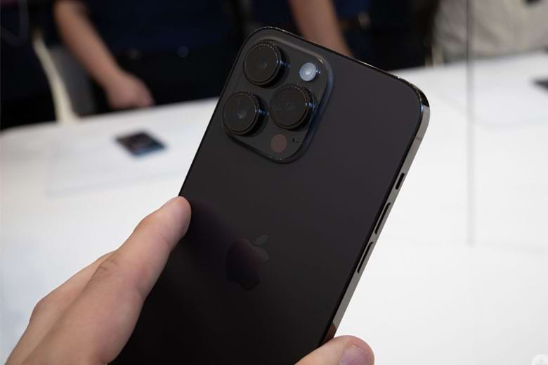 Thay Camera iPhone 14 Pro Max