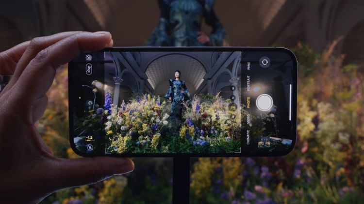 Thay kính Camera sau iPhone 14 Plus