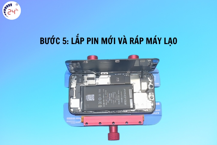 Lắp pin mới và ráp máy lại