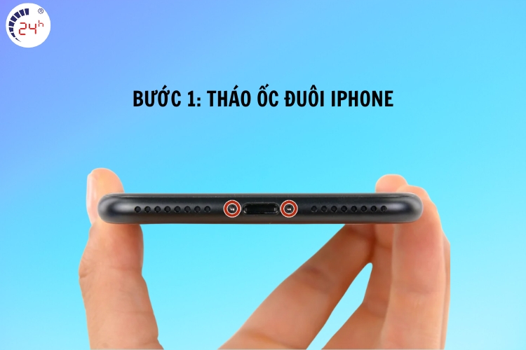 Tắt nguồn và tháo ốc đuôi