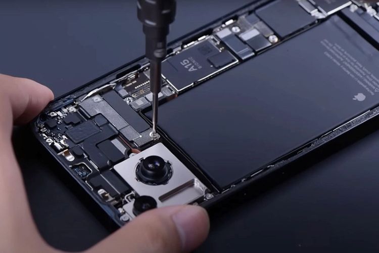 Thay Camera iPhone 14 Plus
