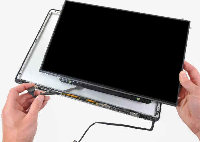 Thay màn hình MacBook Pro 16 inch M2 Max A2780