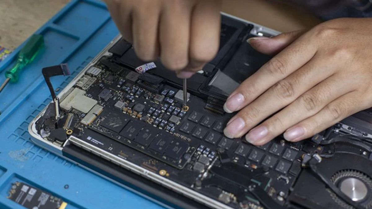 Thay màn hình MacBook Pro 14-inch M3 Max