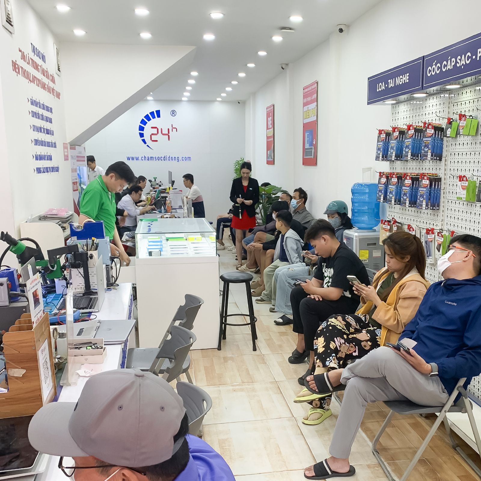 Thay rung iPhone 15 Pro