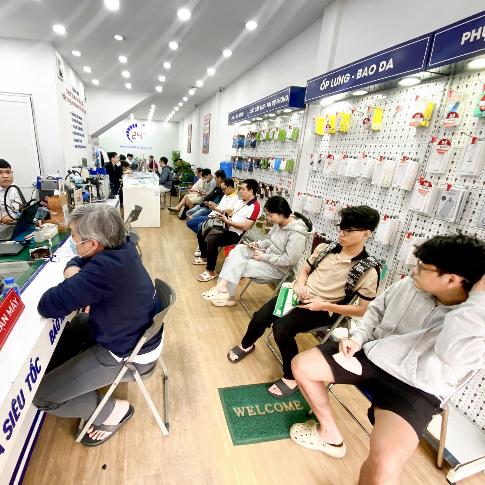 Thay màn hình Samsung Galaxy S24 FE (SM S721B, SM S7210) 