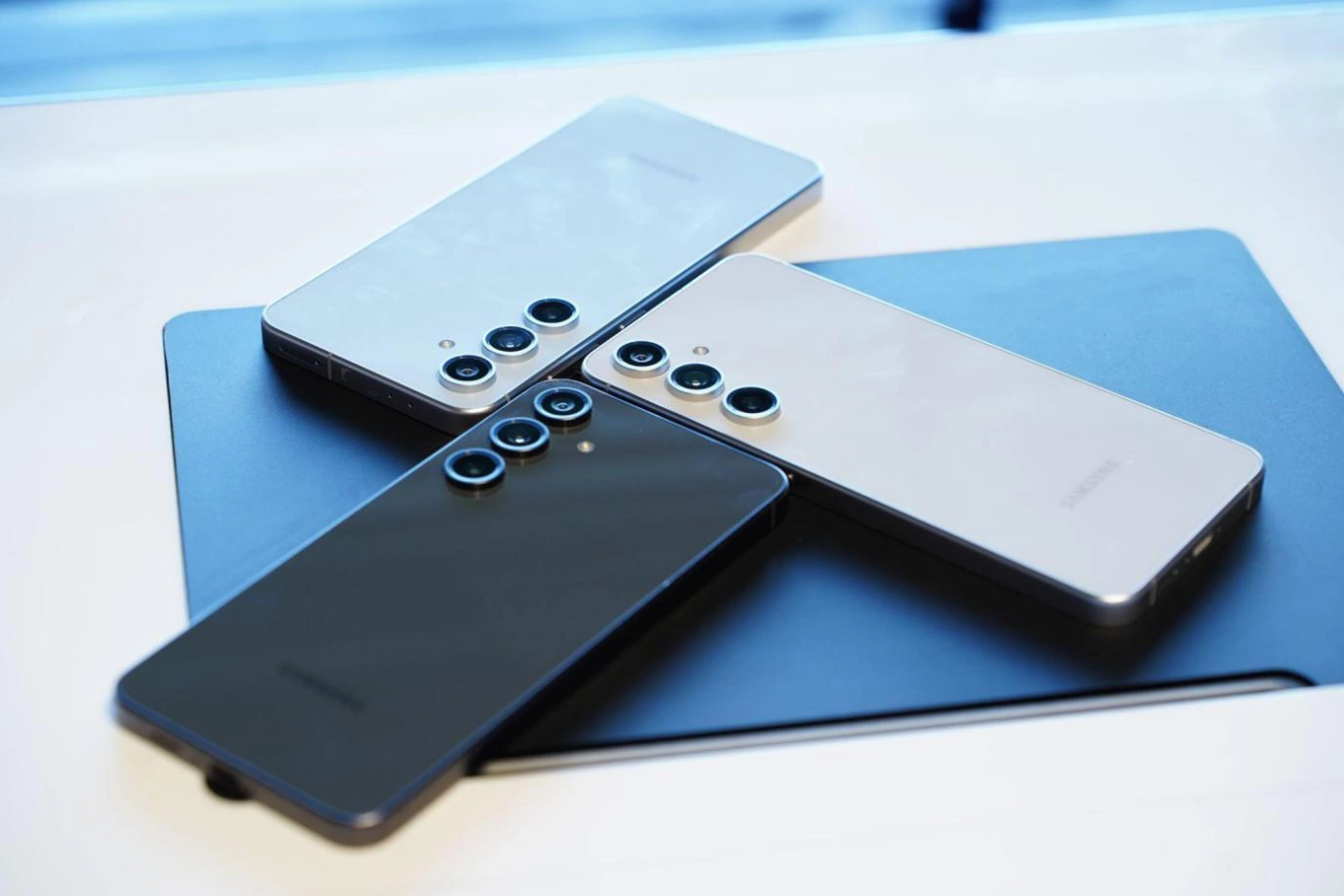 Thay màn hình Samsung Galaxy S24 FE (SM S721B, SM S7210) 