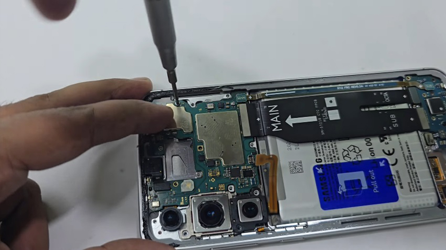 Thay màn hình Samsung Galaxy S24 FE (SM S721B, SM S7210) 