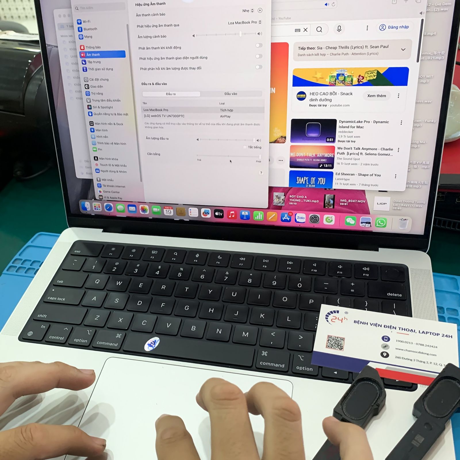 Thay bàn phím MacBook Pro 16-inch M1 Max