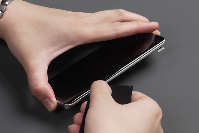 Thay màn hình Xiaomi 13 