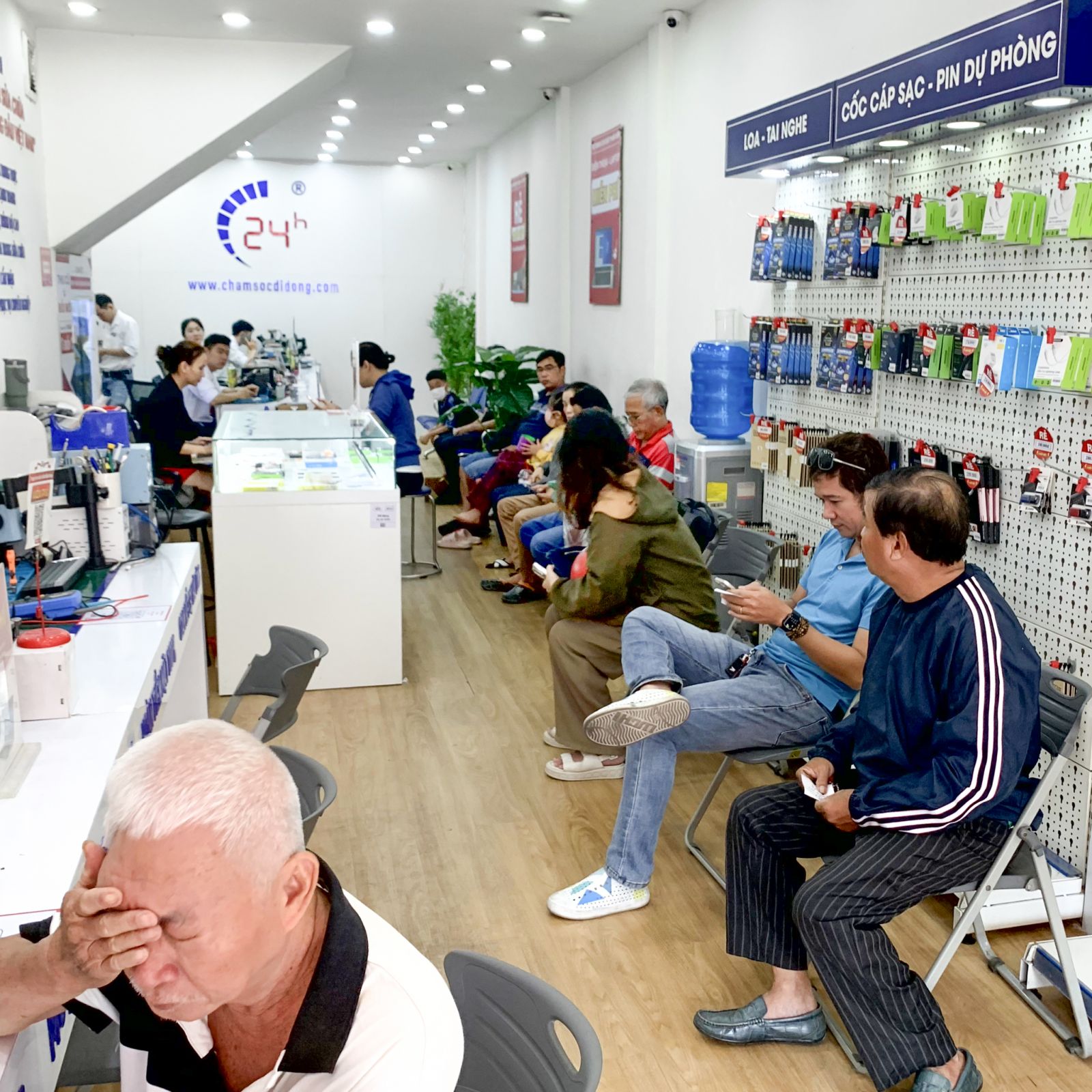 Thay Chuông iPhone 13