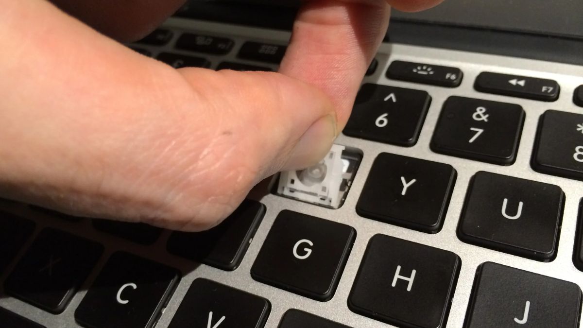 Thay bàn phím MacBook Pro 15-inch