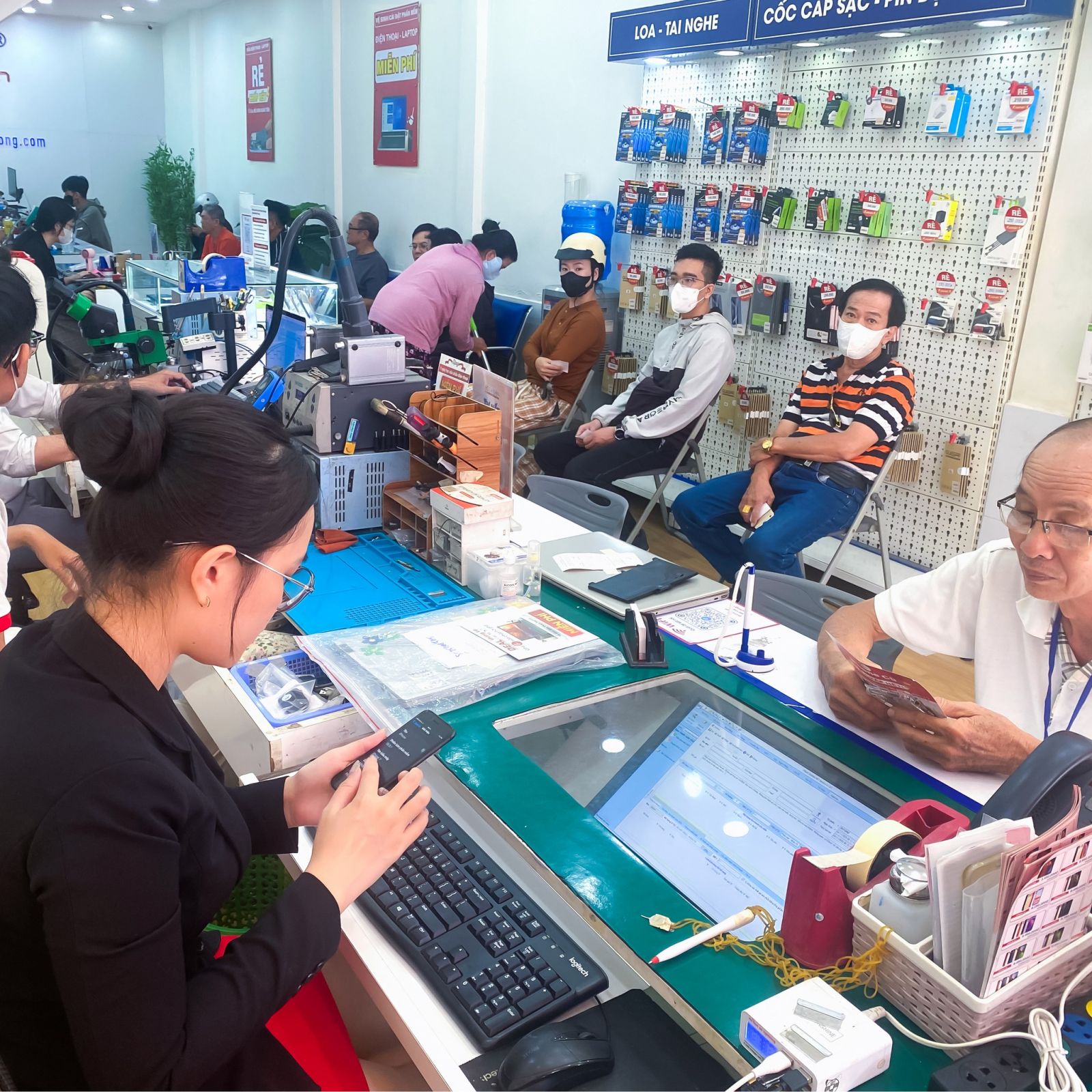 Thay màn hình Xiaomi Poco C55 