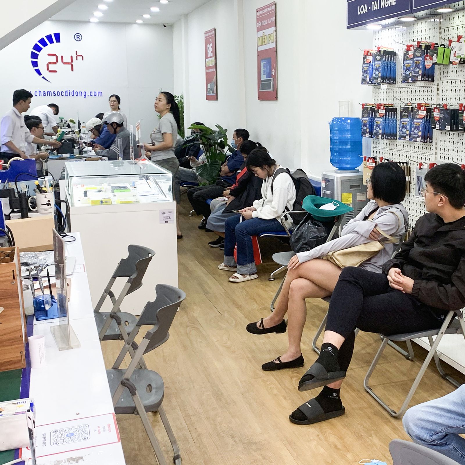 iPhone 15 Pro 256GB Cũ chính hãng iPhone 15 Pro 256GB Cũ chính hãng