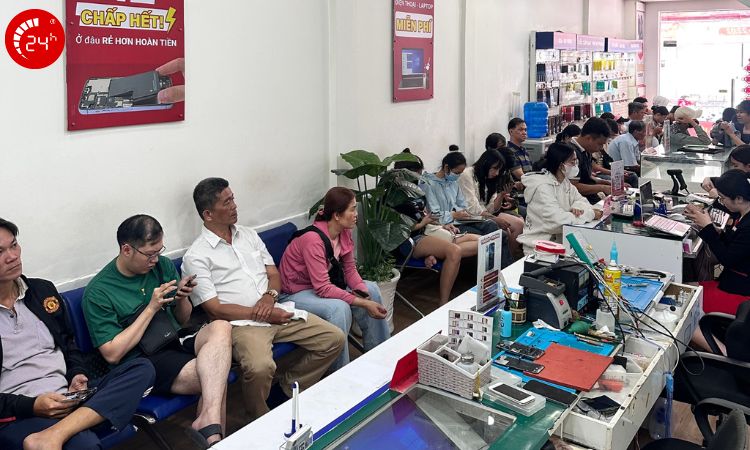 Địa chỉ thay pin iPhone 15 Pro Max uy tín tại TP.HCM Địa chỉ thay pin iPhone 15 Pro Max uy tín tại TP.HCM