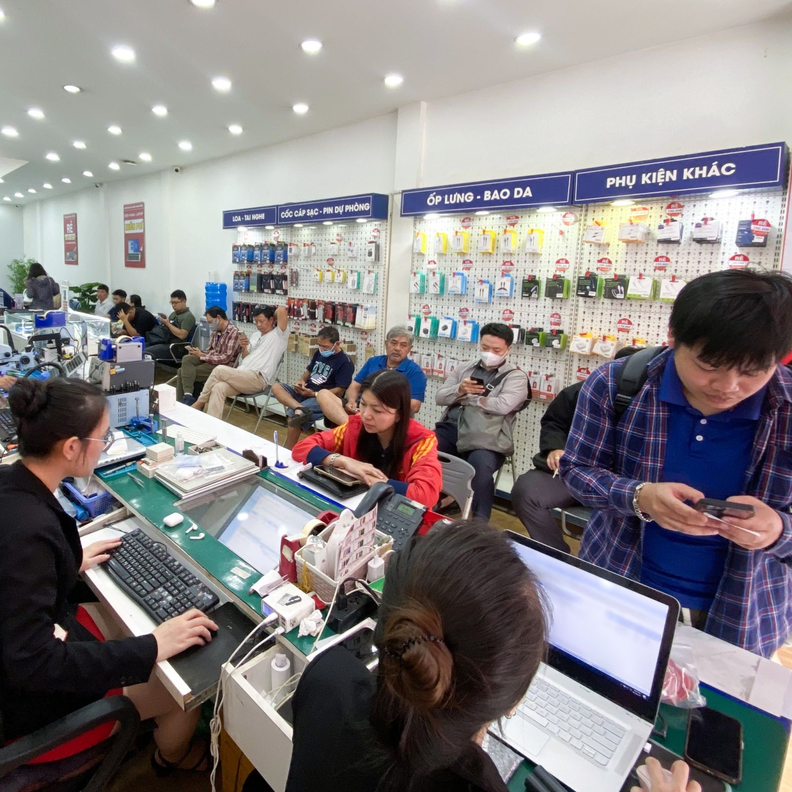 Sạc dự phòng Energizer 10000mAh /3.7V Li-Polymer - UE10053BK