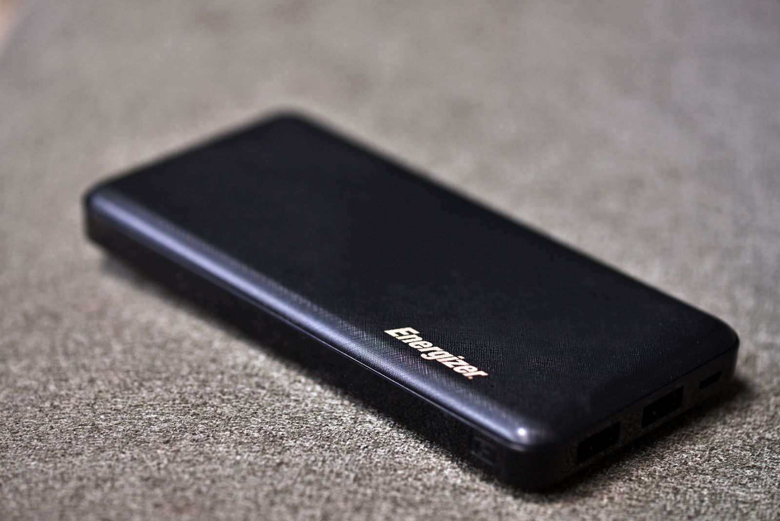 Sạc dự phòng Energizer 10000mAh /3.7V Li-Polymer - UE10053BK