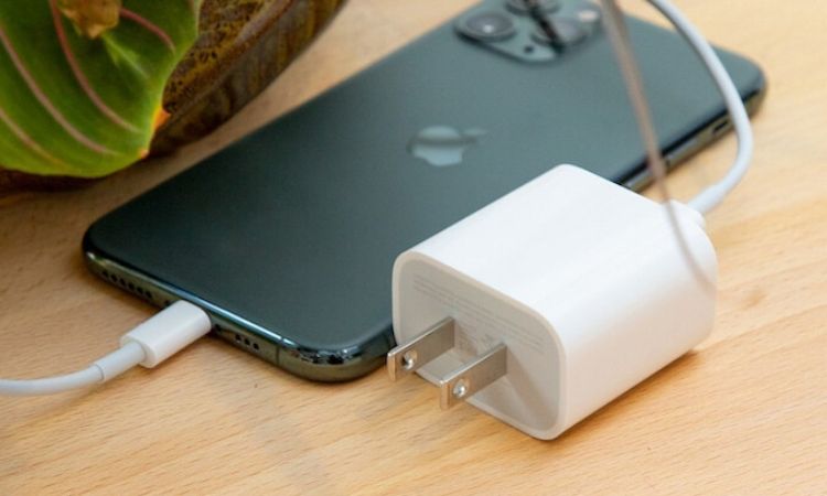 Cách kiểm tra củ sạc iPhone 20W chính hãng Cách kiểm tra củ sạc iPhone 20W chính hãng