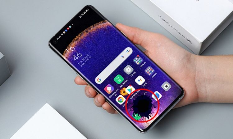 Điện thoại bị chảy mực