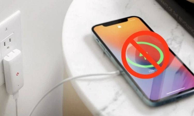 Thay cáp sạc không dây NFC iPhone 13 Pro