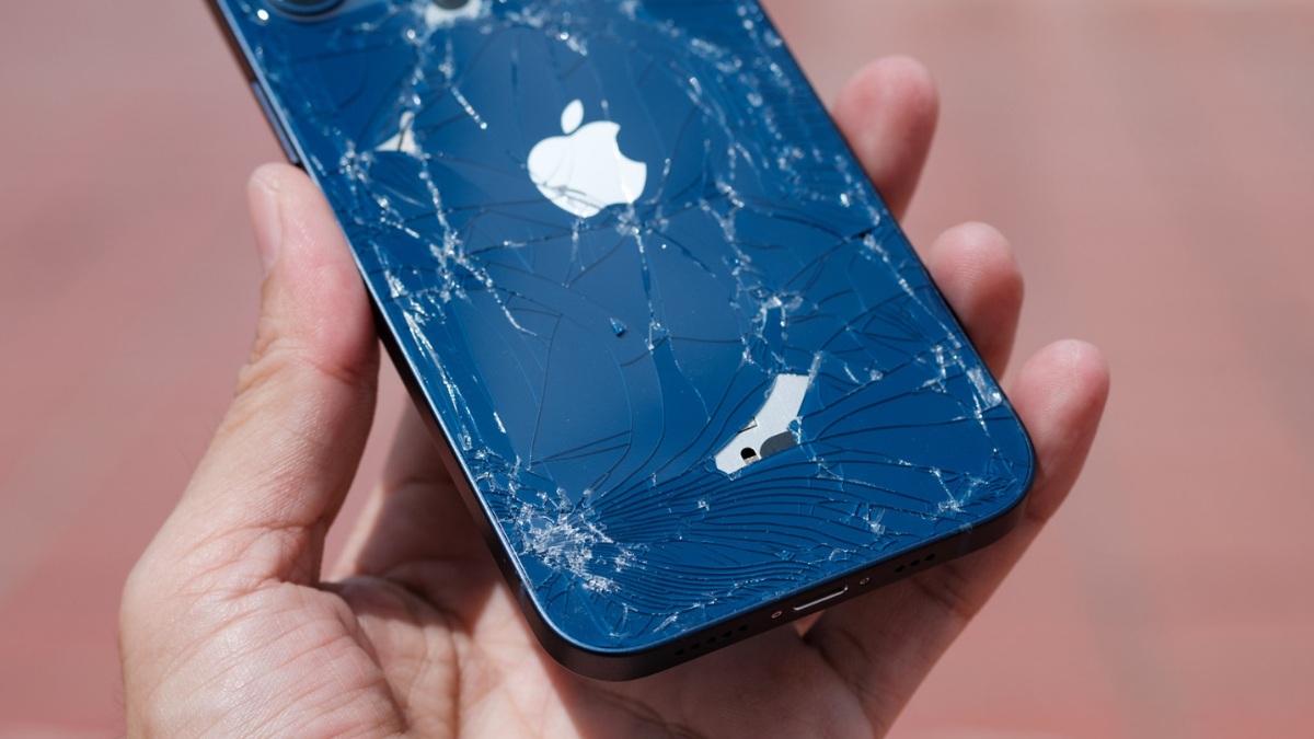 Thay cáp sạc không dây NFC iPhone 13 Mini