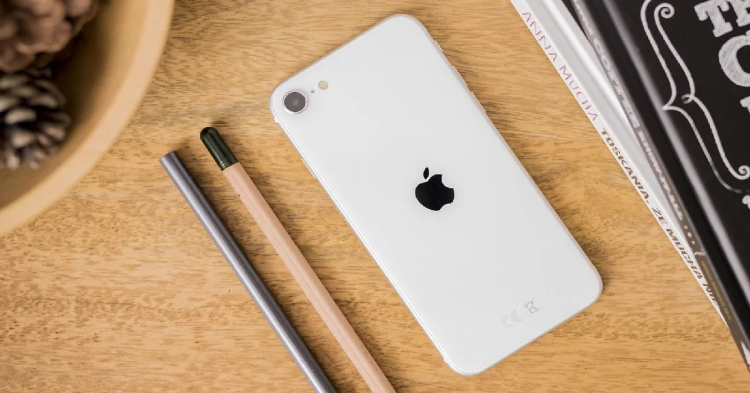 Thay camera iPhone SE 2020