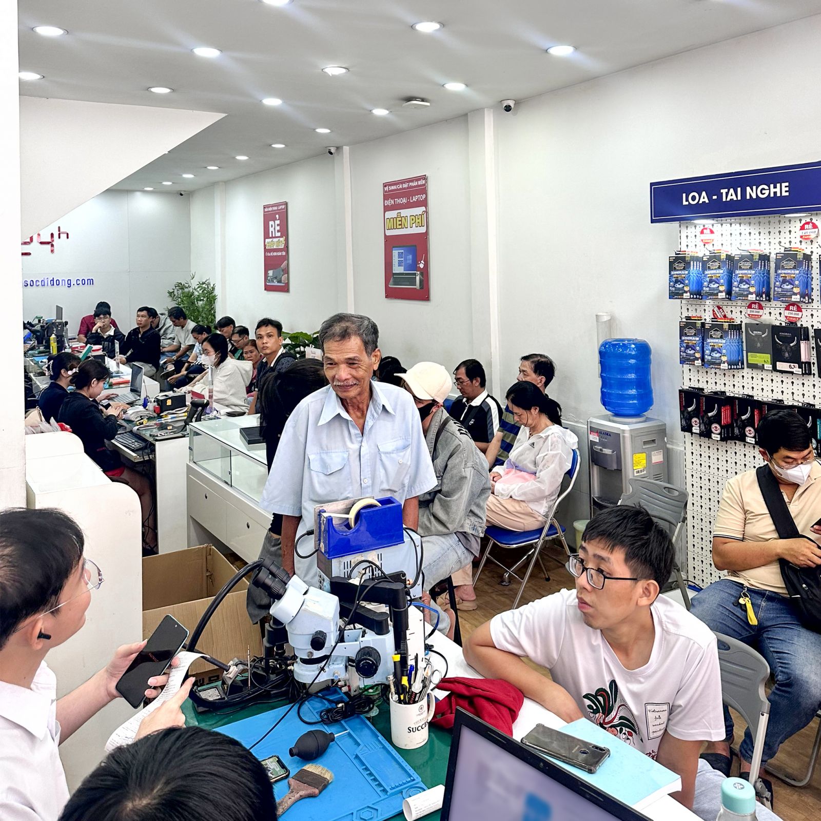 Thay camera iPhone 8