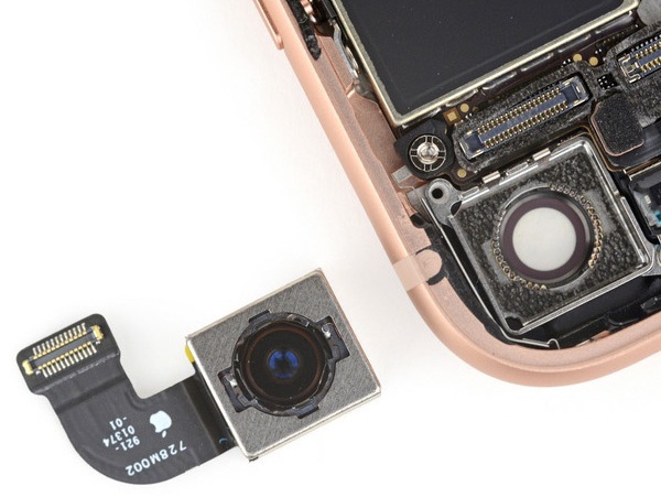 Thay camera iPhone 8