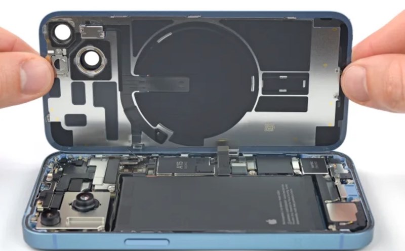 Thay cáp sạc không dây NFC iPhone 14 Plus