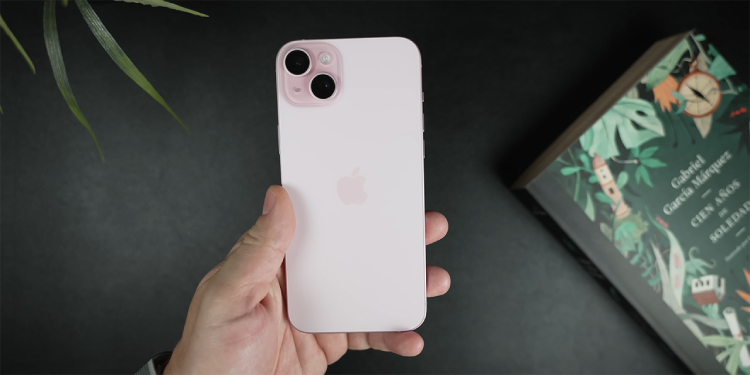 Thay cáp sạc không dây NFC iPhone 15 Plus