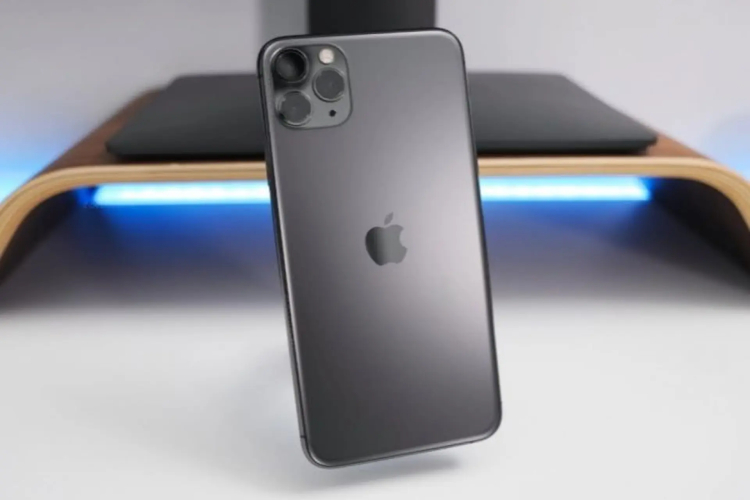 Thay cáp sạc không dây NFC iPhone 11 Pro Max