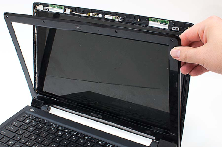 Thay màn hình laptop Dell Precision 17-inch