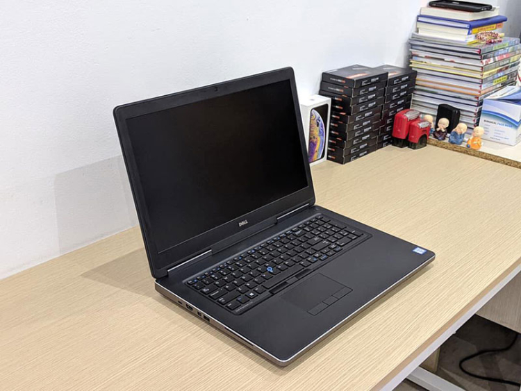 Thay màn hình laptop Dell Precision 17-inch