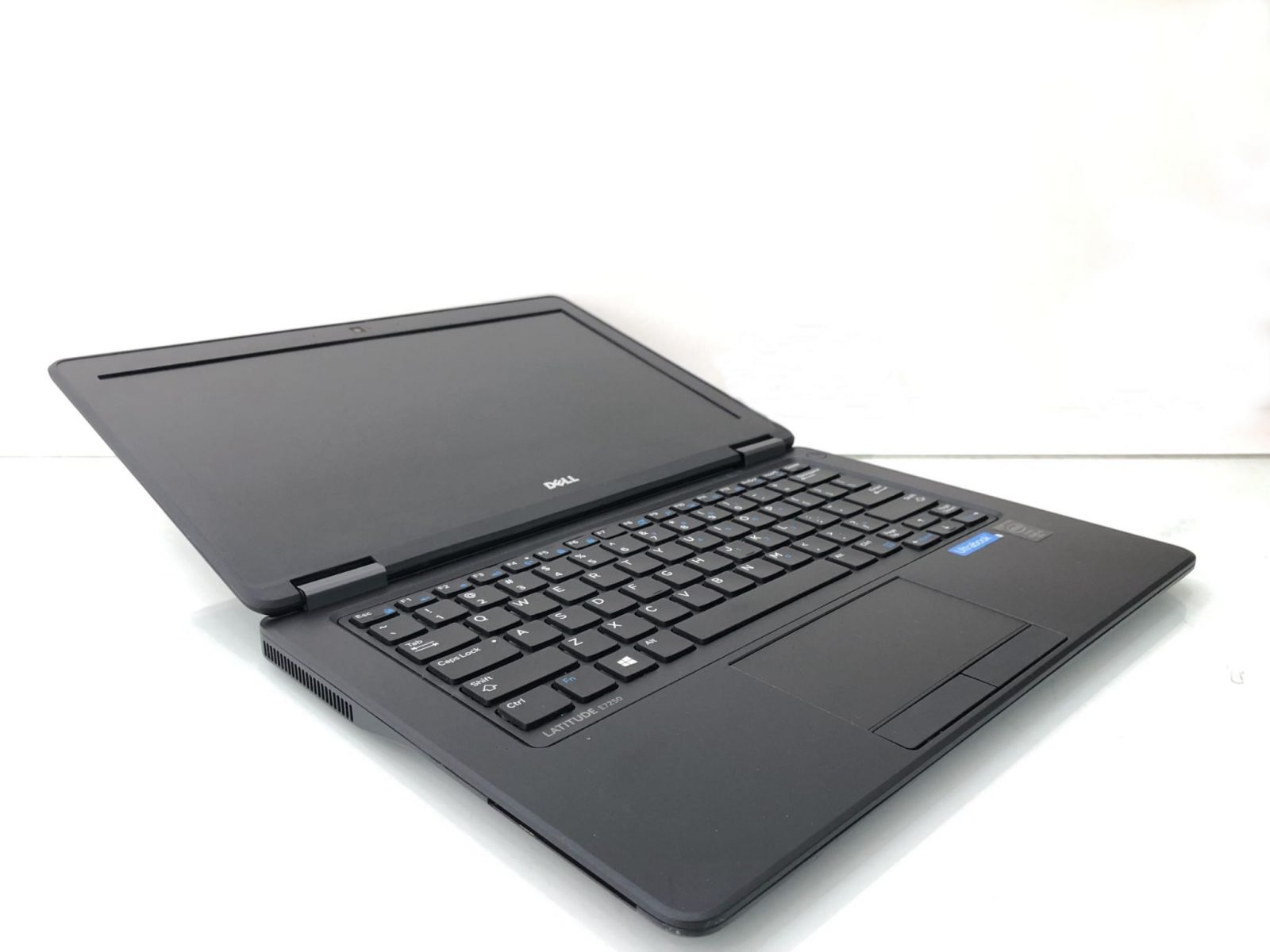 Thay màn hình laptop Dell Latitude 12 inch E7250