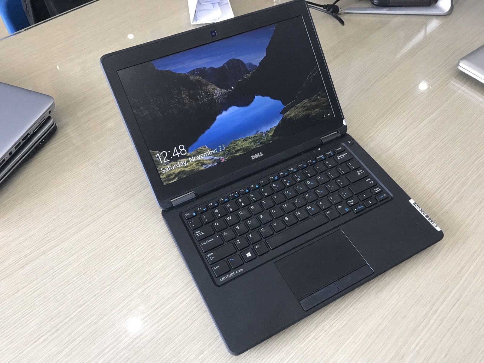Thay màn hình laptop Dell Latitude 12 inch E7250