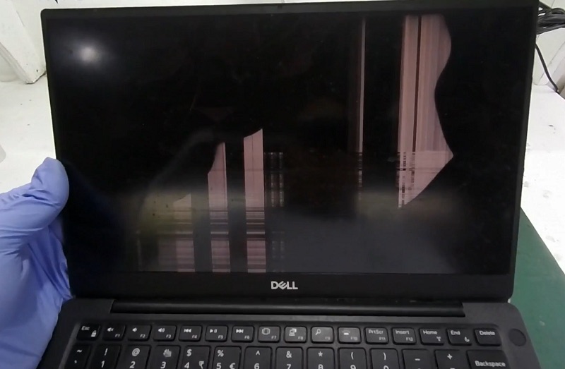 Thay màn hình laptop Dell XPS 13 inch 9300