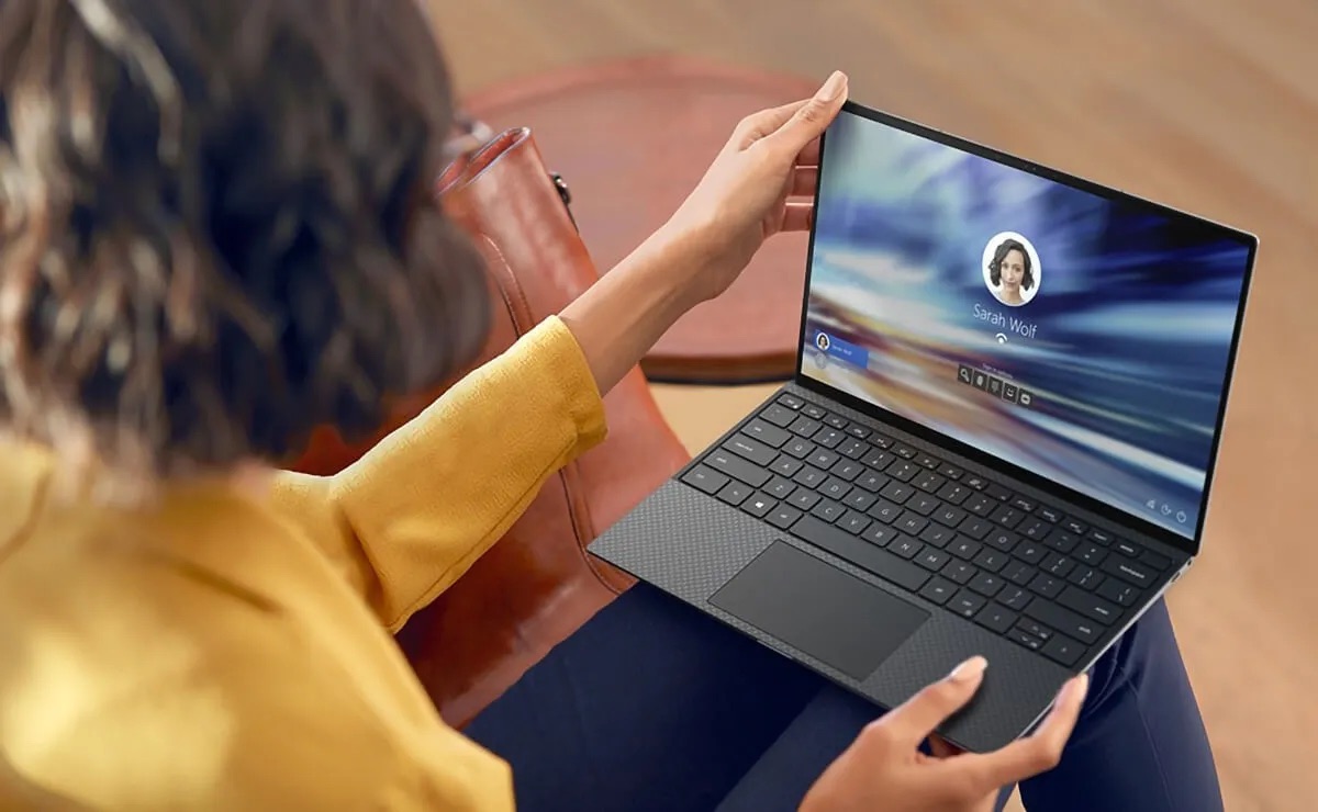 Thay màn hình laptop Dell XPS 13 inch 9300