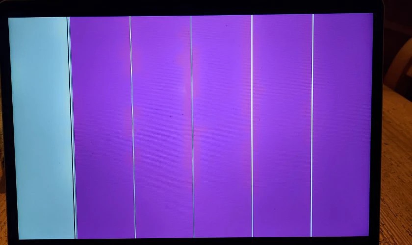 Thay màn hình laptop Dell Vostro 15 inch 3520