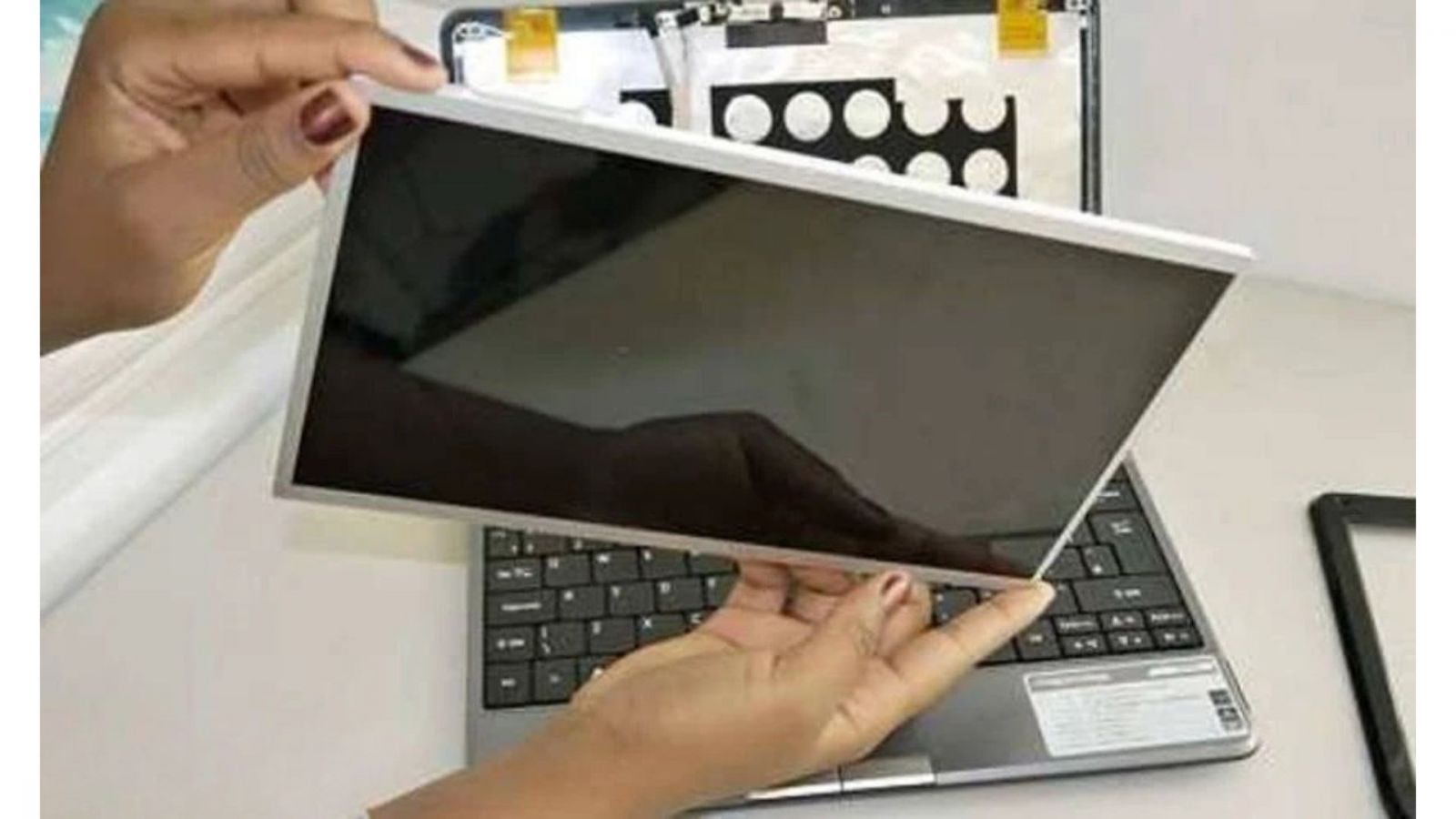 Thay màn hình laptop Dell XPS 15 inch 9510
