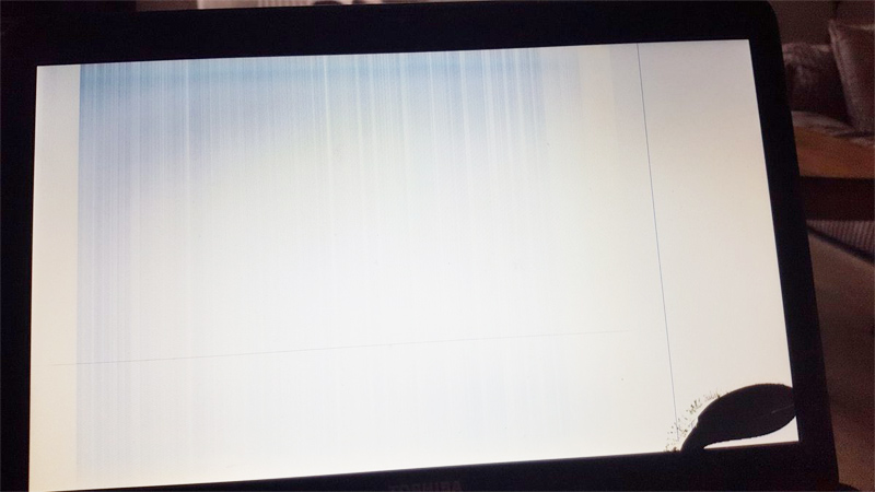 Thay màn hình laptop Dell Latitude 13 inch 3379