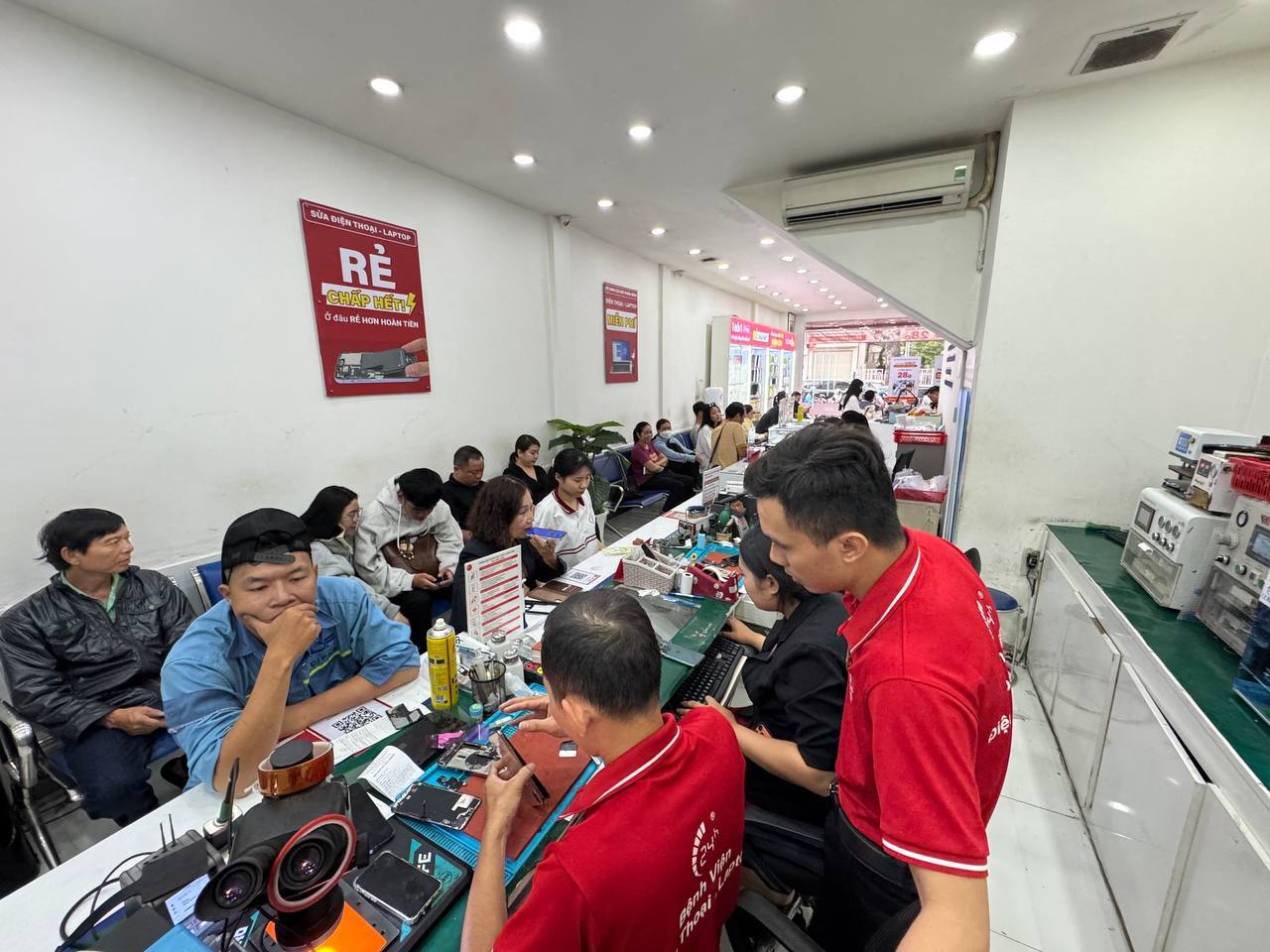 mieng-dan-cuong-luc-iphone-13-13-pro-14-16e-top-full-10