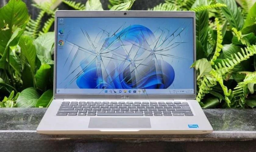 Thay màn hình laptop Dell Latitude 13 inch 7320