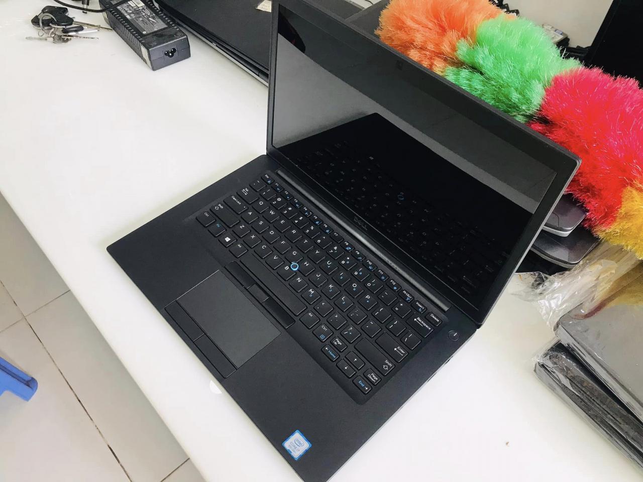 Thay màn hình laptop Dell Latitude 13 inch 7320