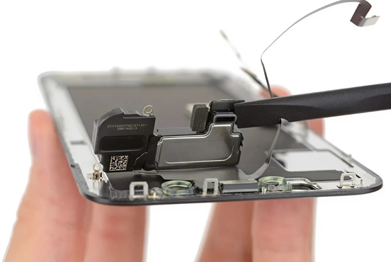 Thay loa trong iPhone 12 chính hãng REXON 1 Thay loa trong iPhone 12 chính hãng REXON 1