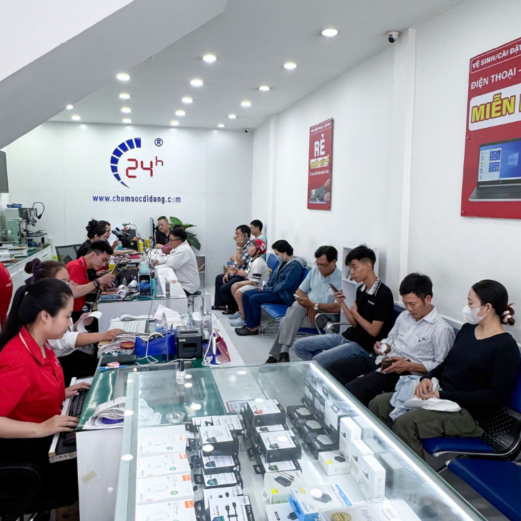 mieng-dan-cuong-luc-top-iphone-15-pro-full-man-17