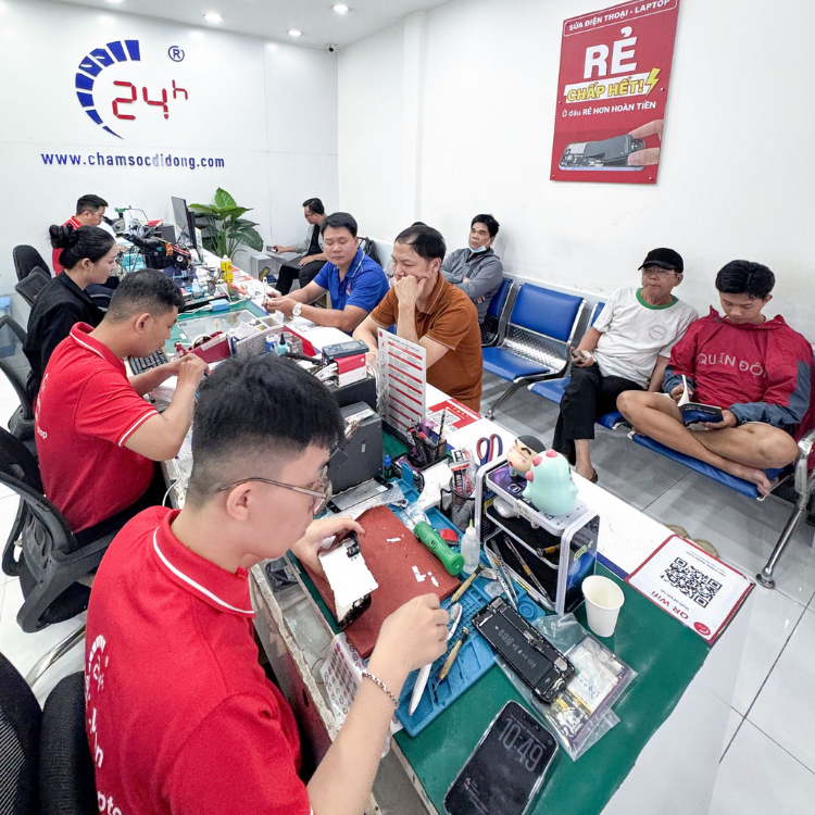 op-lung-iphone-11-pro-vien-deo-lung-kinh-14