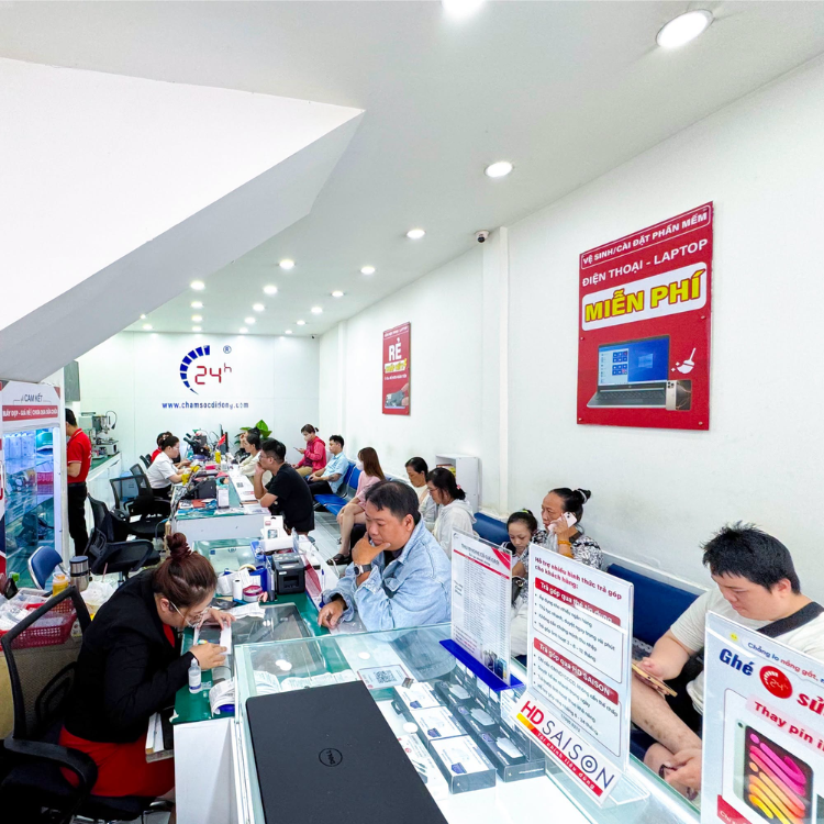 thay-cap-sac-iphone-14-plus-chinh-hang-rexon-15