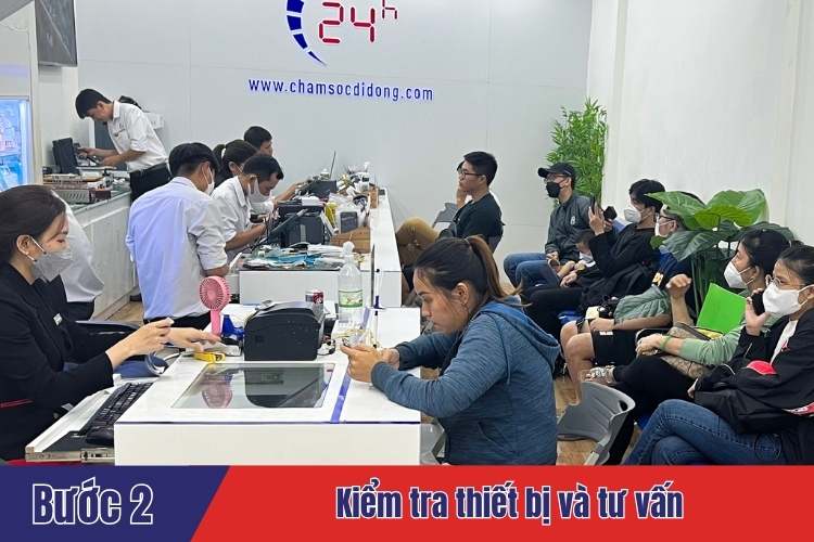 Nhân viên Kiểm tra thiết bị và tư vấn phương án xử lý