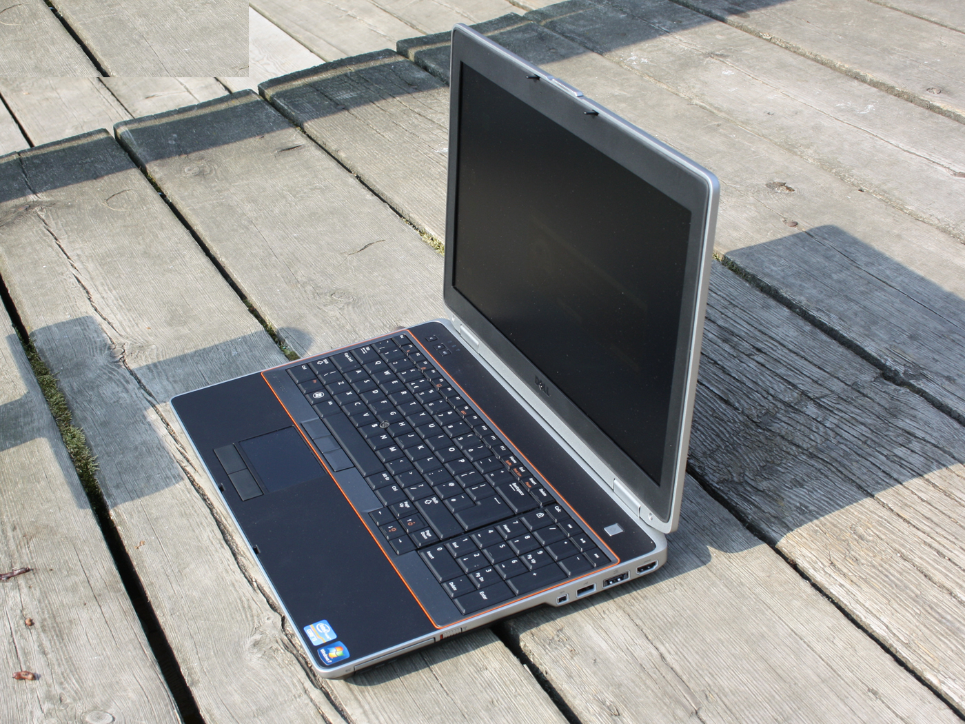 Thay-HDD-Laptop-Dell-Latitude-E6520