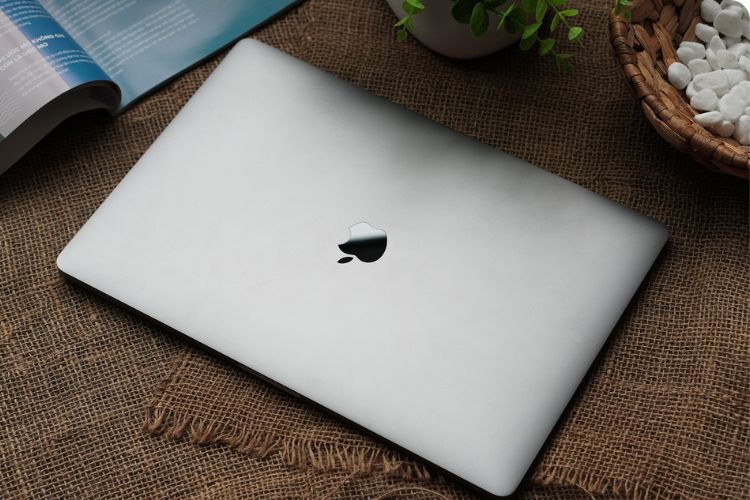  MacBook Pro 15 inch A1990 (2018, 2019)